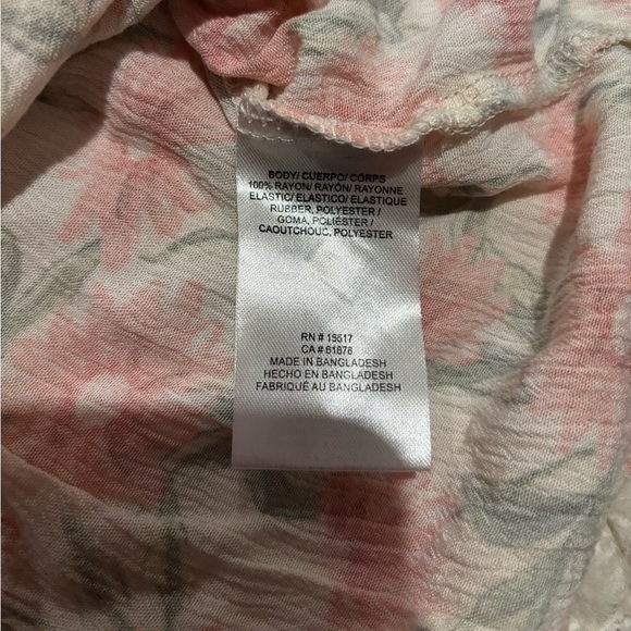 Vince Camuto Girl's Smocked Floral Dress - Picture 3 of 3